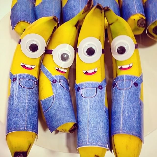 minions banana